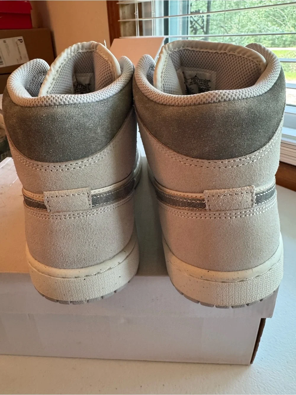 Jordan 1 Mid SE Neutral Grey Sail, Size 9M/10.5W. Brand New/Replacement Box.